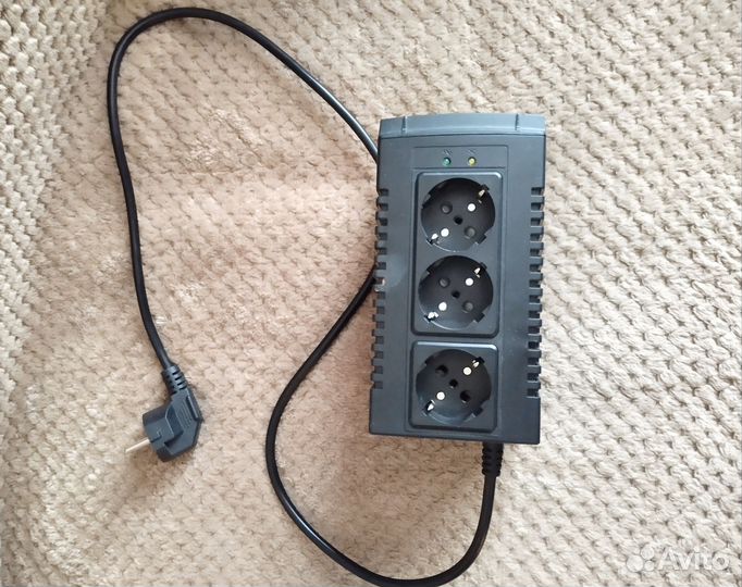 Стабилизатор напряжения бу