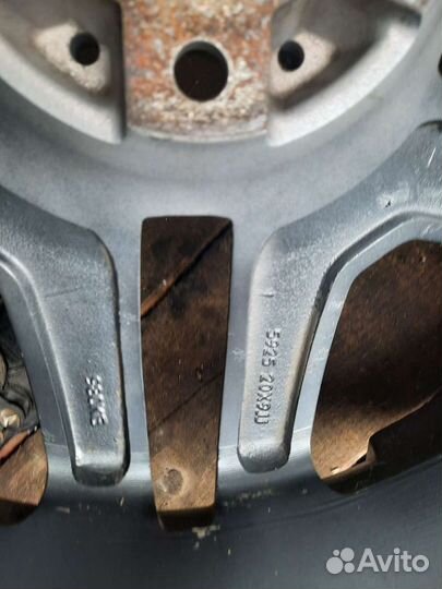 Одиночные и парные диски R20 на Мерседес