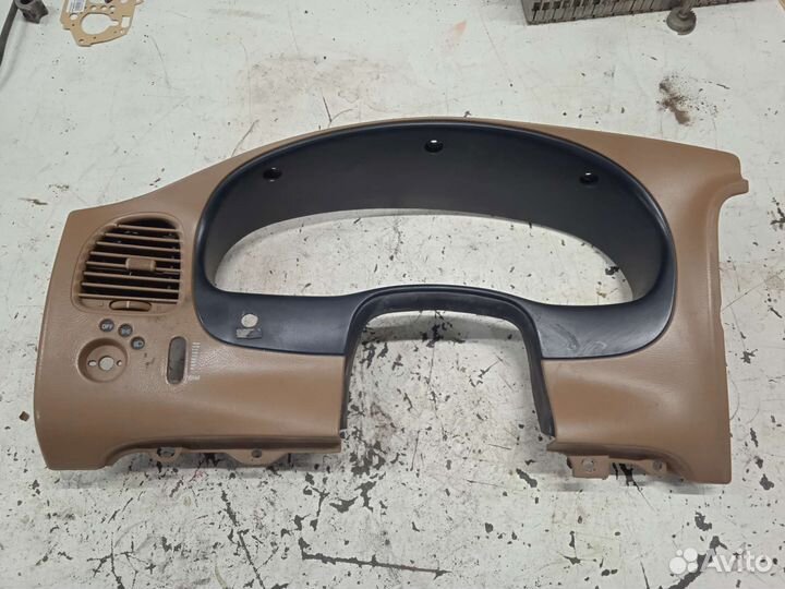 Накладка на щиток приборов Ford Explorer 2 Форд