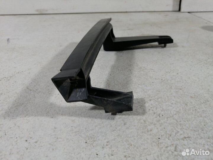 Направляющая стеклоподьёмника задняя левая