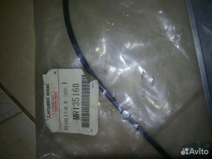 Стеклоподъёмник паджеро 1998г. задний правый