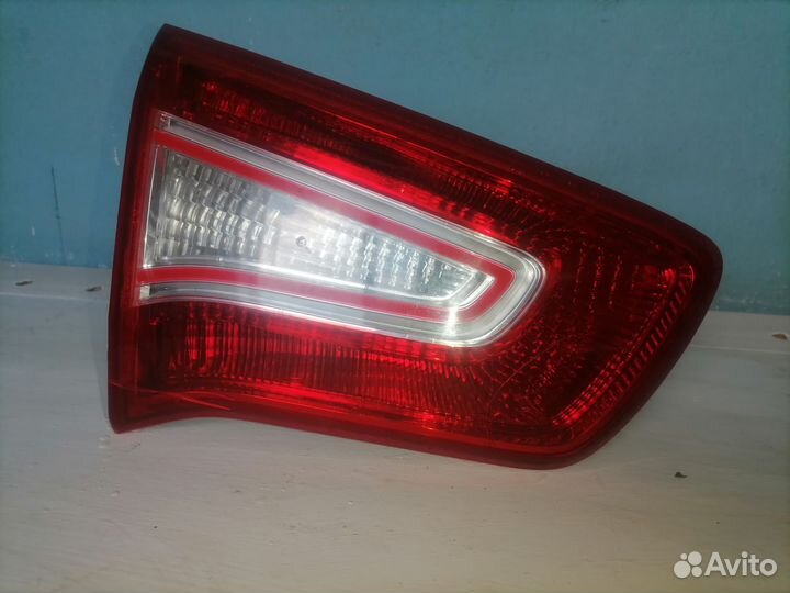 Фонарь задний левый kia sportage 3