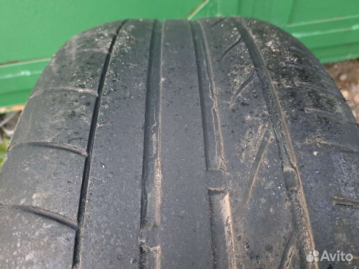 Bridgestone Potenza RE050 225/50 R17