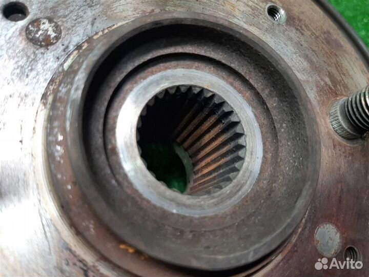 Кулак передний левый Honda Jazz 2004