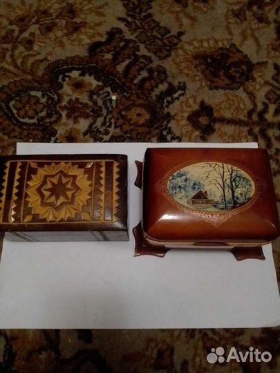 Картина и шкатулки