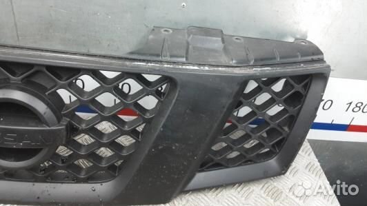 Решетка радиатора nissan pathfinder R51 (DEA29G101)