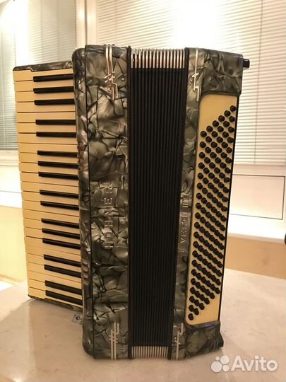 Аккордеон Hohner Verdi III B