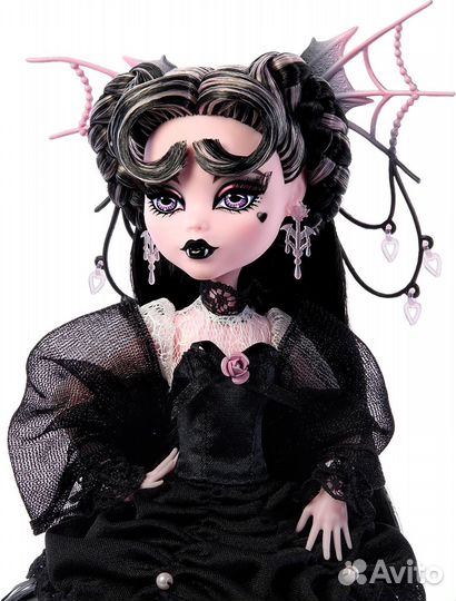 Monster High Draculaura Vampire Heart