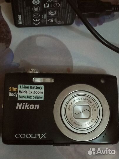 Компактный фотоаппарат