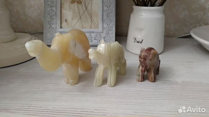 Статуэтки семья слонов (оникс)