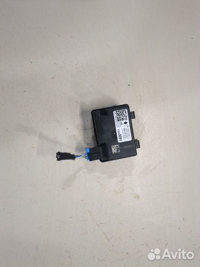Блок управления центральным замком Chevrolet Trave