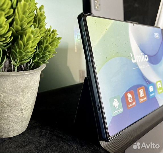 Планшет Umiio с клавиатурой s24