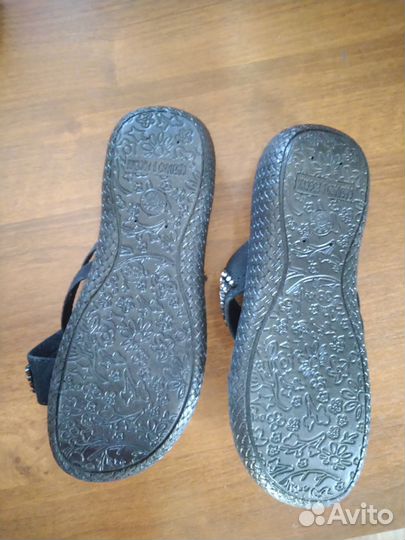 Шлепанцы для бассейна,тапки и перчатки новые