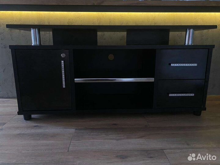 Тумба под телевизор