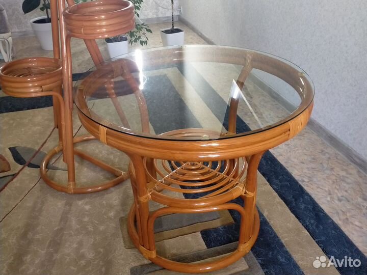 Подставка для цветов напольная, журнальный столик