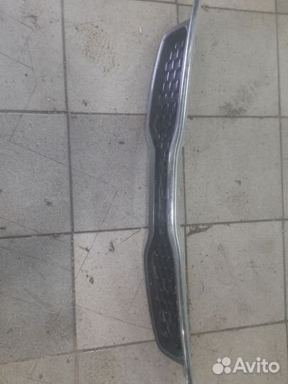 Передняя решотка киа рио4