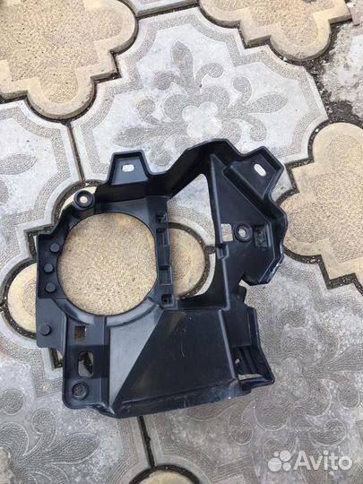 Кронштейн птф туманки Lexus rx4 rx350 5212548091