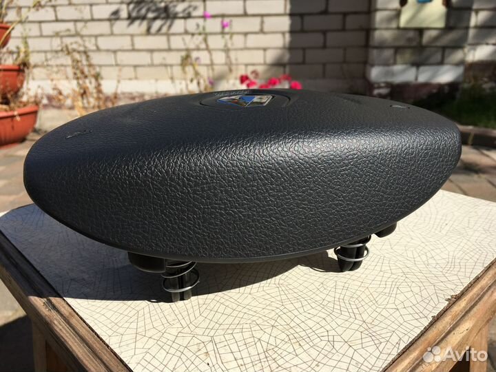 Подушка безопасности renault 985705571r