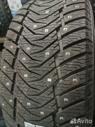 Yokohama IceGuard Stud IG65 245/45 R19