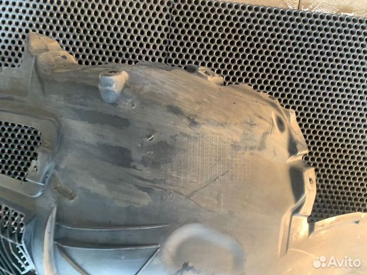 Подкрылок лев. перед. BMW 7-series, 5-series