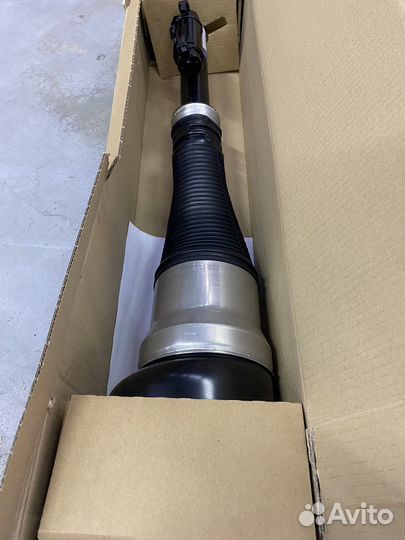 Амортизатор задний правый Mercedes S222 W222