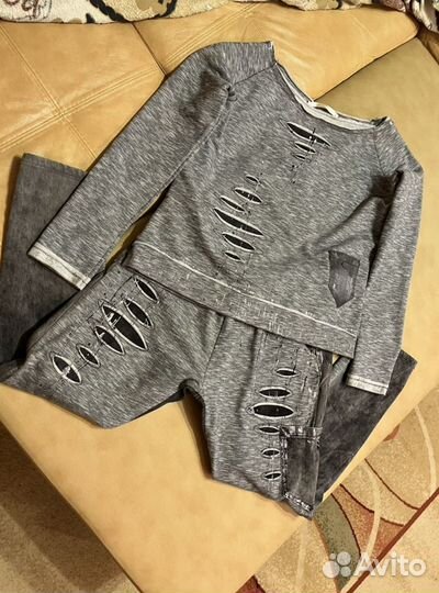 Спортивный костюм женский