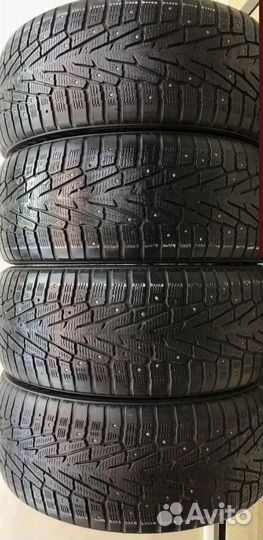 Nokian Tyres Hakkapeliitta 9 SUV 255/55 R18 113T