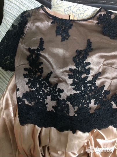 Платье вечернее