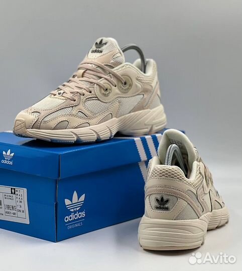 Кроссовки женские Adidas Astir