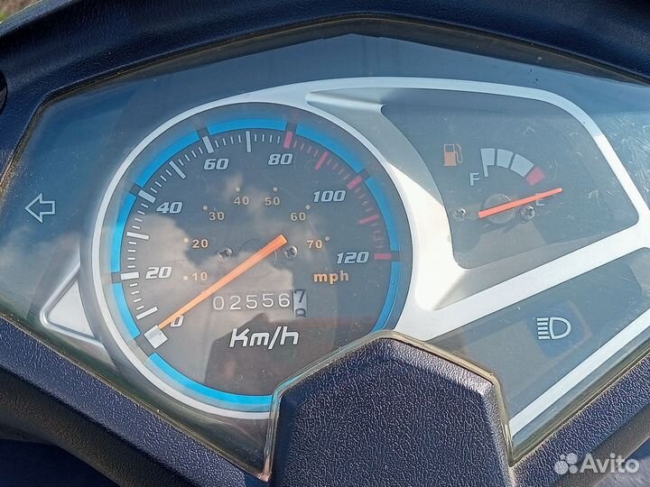 Скутер 150 кубов