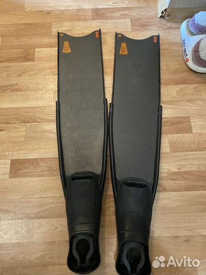 Карбоновые ласты