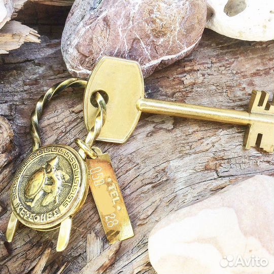 Сувенирные брелоки (брелки) 