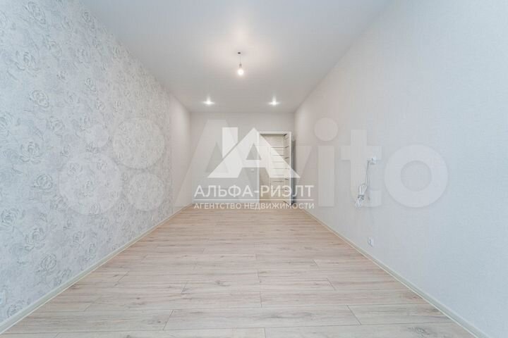 2-к. квартира, 87,3 м², 1/4 эт.