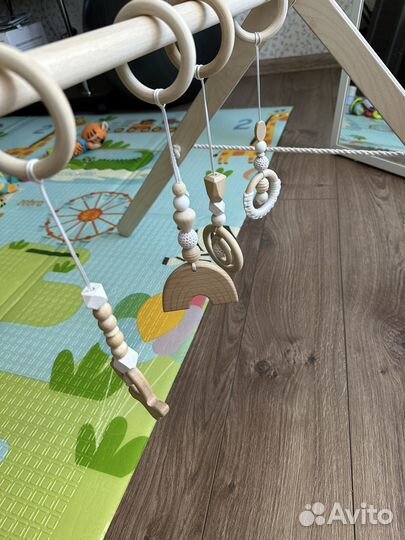 Стойка монтессори для малышей