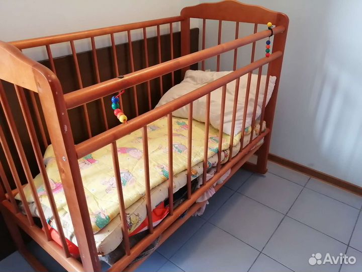 Детская кровать с матрасом