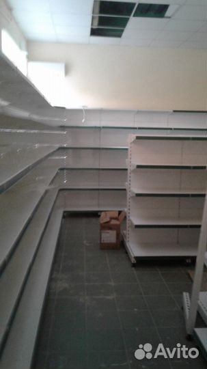 Стеллаж пристенный с полками приставной