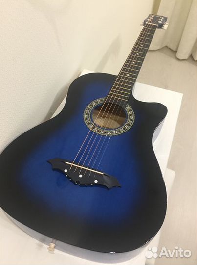 Гитара новая