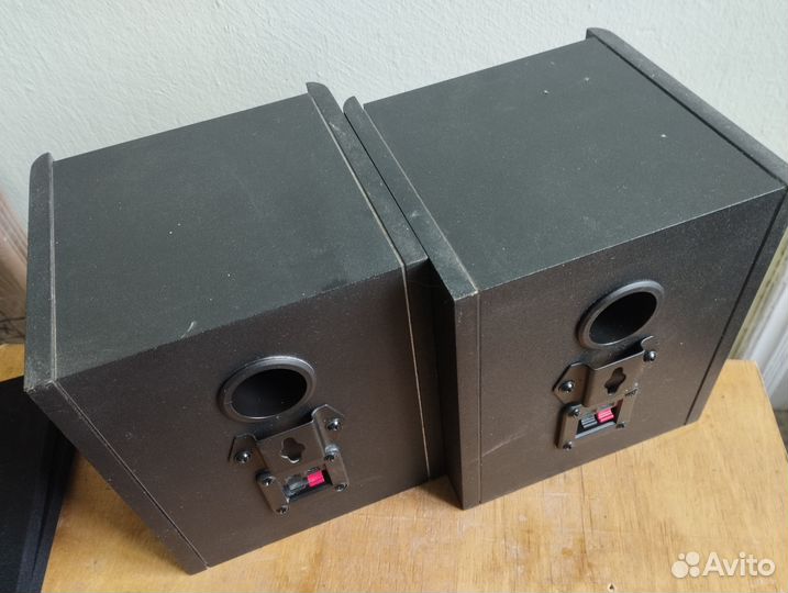 Sven ihoo-MT5.1 две колонки тыл