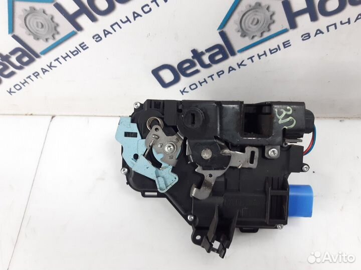 Замок двери задний правый Skoda Octavia A5 1.4 TSI