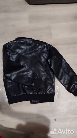 Кожаная куртка для мальчика 146