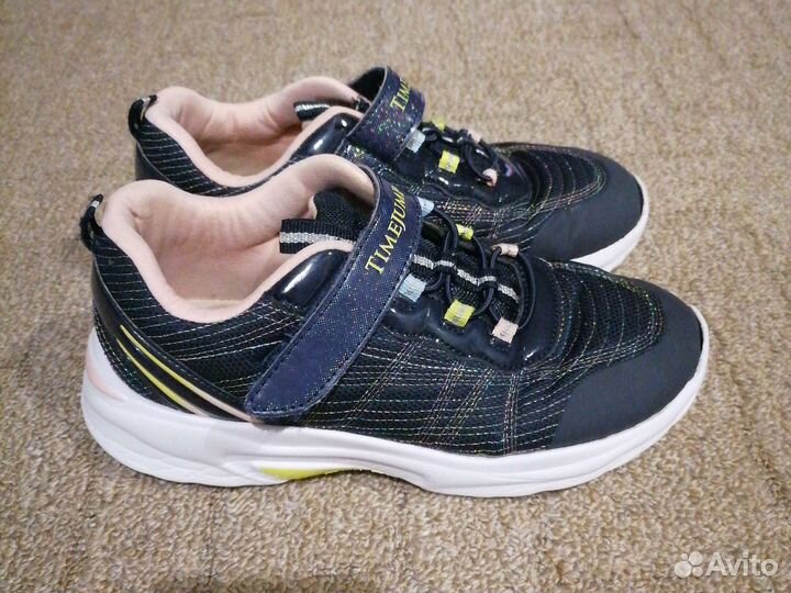 Кроссовки для девочки