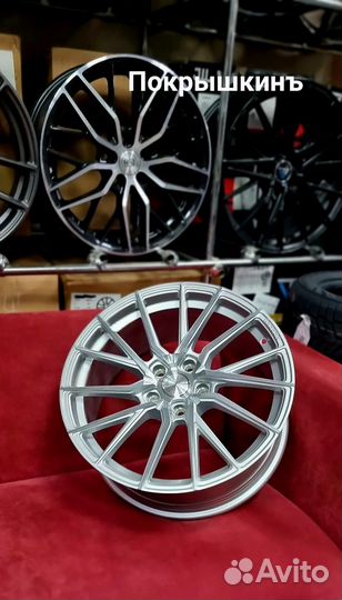 Диски R18 Vossen. Новые