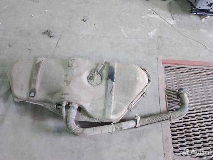 Бензобак (балка ) деу нексия