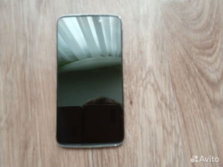 Телефон idol alcatel one toush