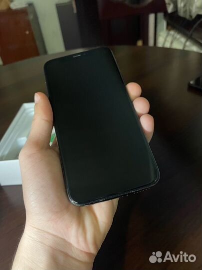 iPhone X, 64 ГБ