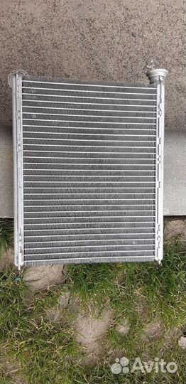 Радиатор отапителя Peugeot 308