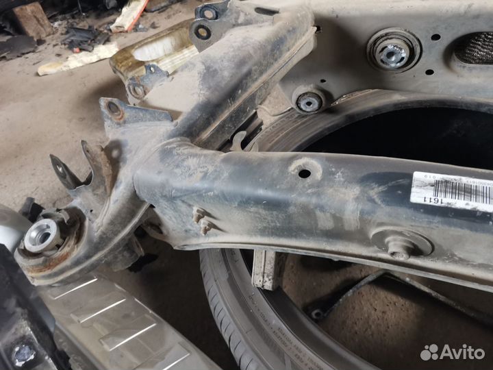 Подрамник mercedes GLK