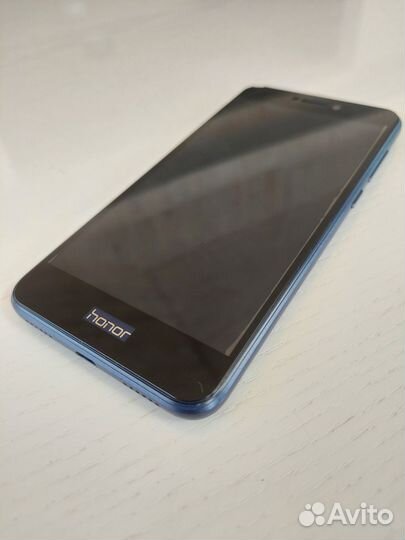 HONOR 8 Lite, 4/32 ГБ