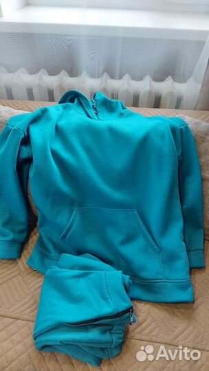 Спортивный костюм женский