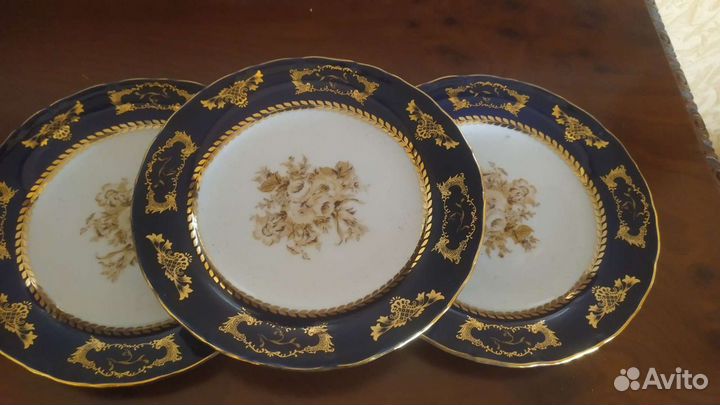 Статуэтка фарфор